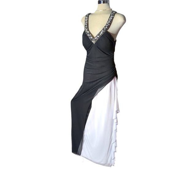 BLONDIE Luxury Designer Black and White Beaded Gown Open Back Dress Size 13 - Picture 10 of 17